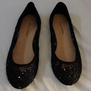 Black lace ballet flats